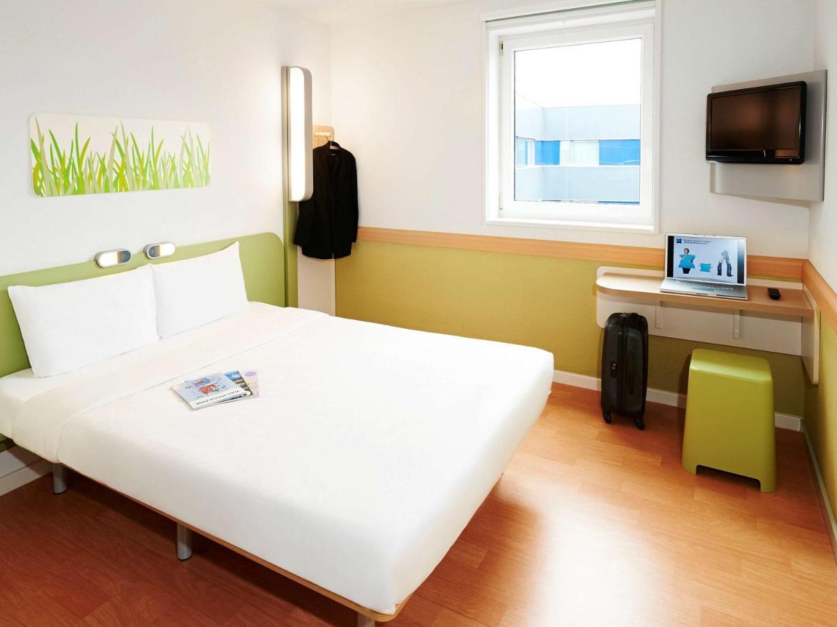 Ibis Budget Orleans Sud Comet Экстерьер фото